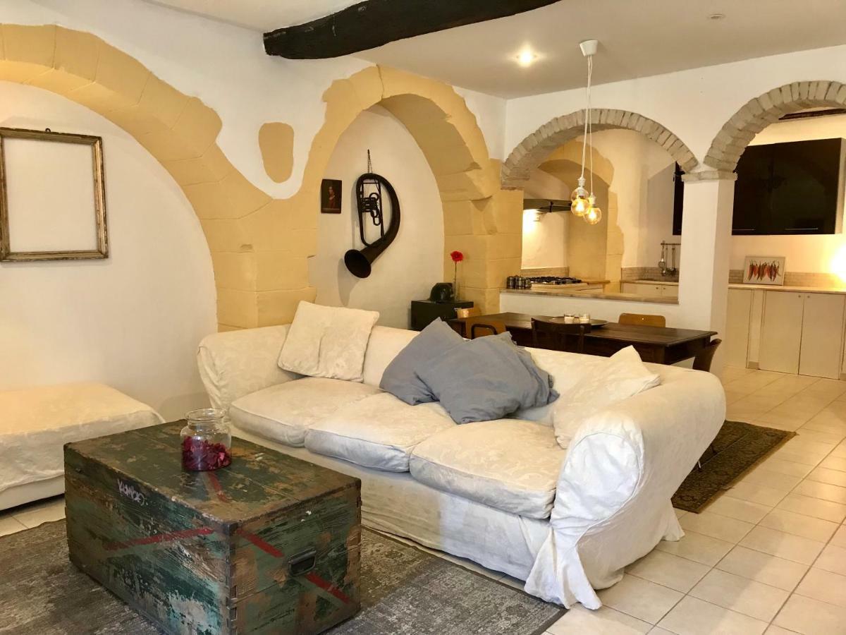 The Heart Of Cagliari, Cozy 2 Bedroom Apartment Dış mekan fotoğraf